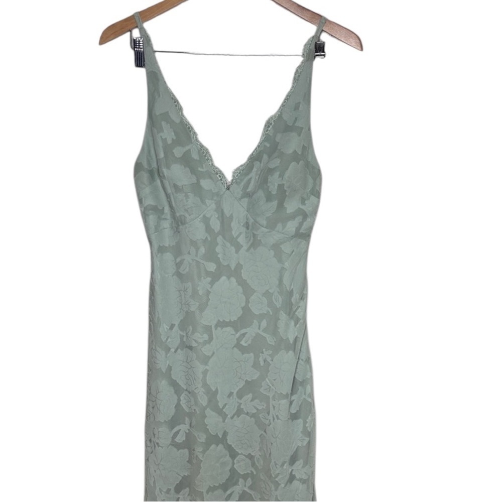 Azazie Tianna Agave Sheath Lace Floral Burnout Bridesmaid Dress Women Size A4